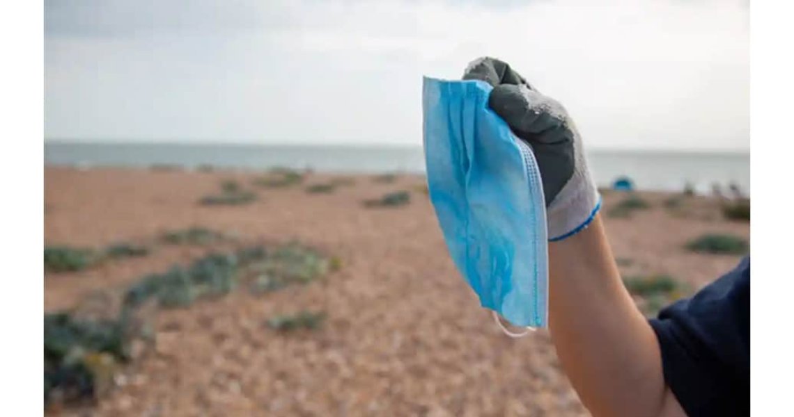 Face-masks-and-gloves-found-on-30-of-UK-beaches-in-clean-up