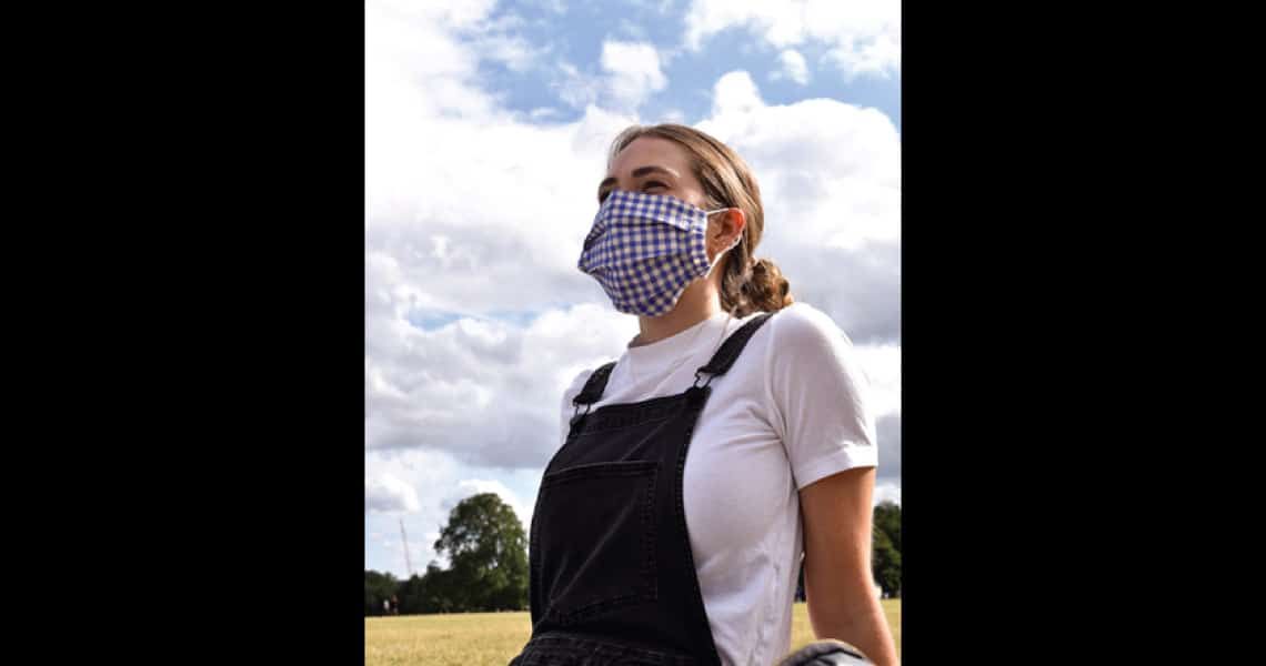 What-should-face-coverings-be-made-of-